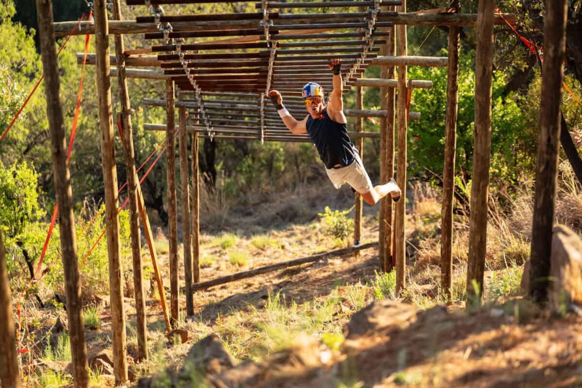 Thomas van Tonder takes on 600 monkey bars at Bloukrans Bridge