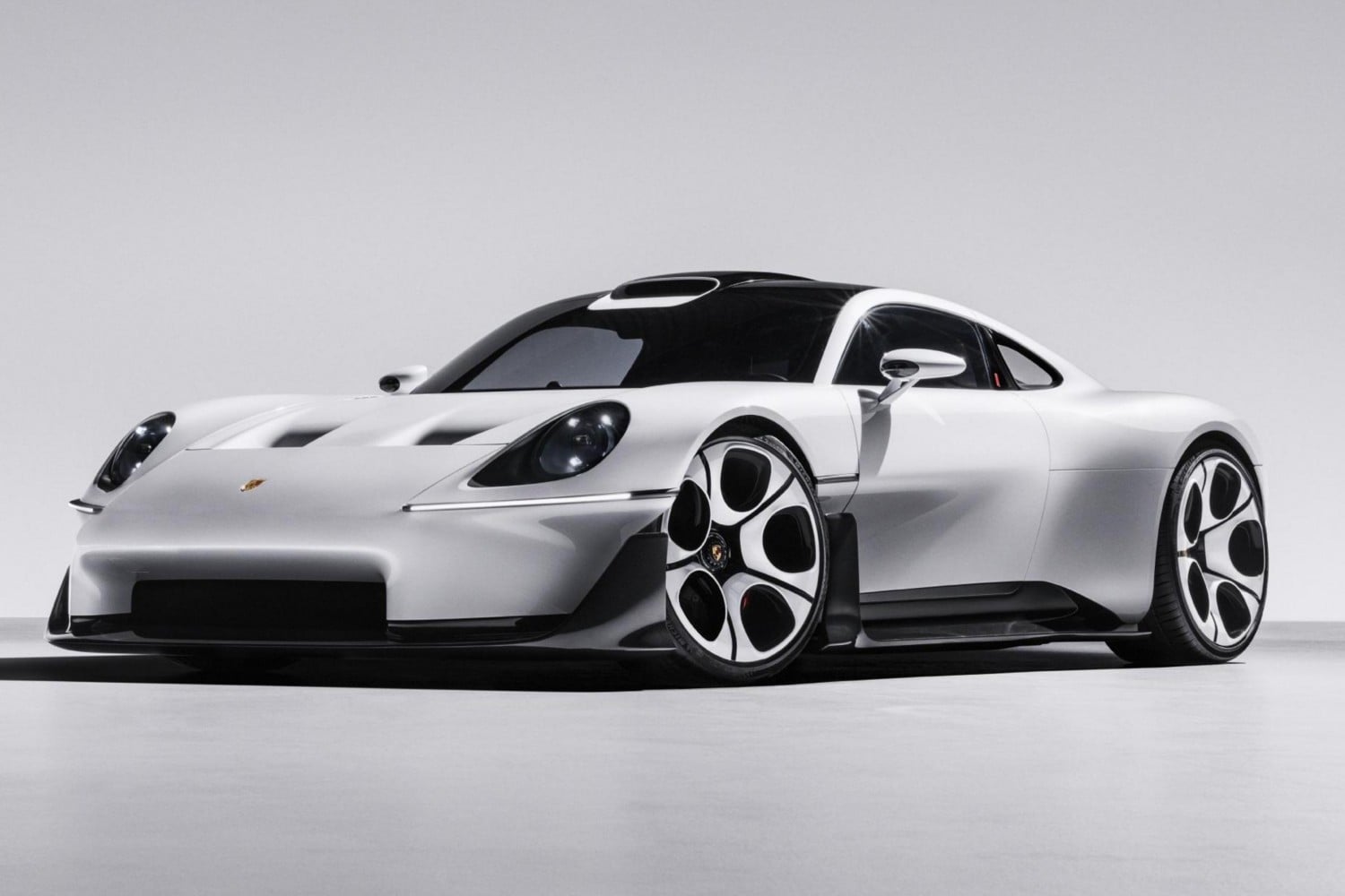 Porsche Mission S